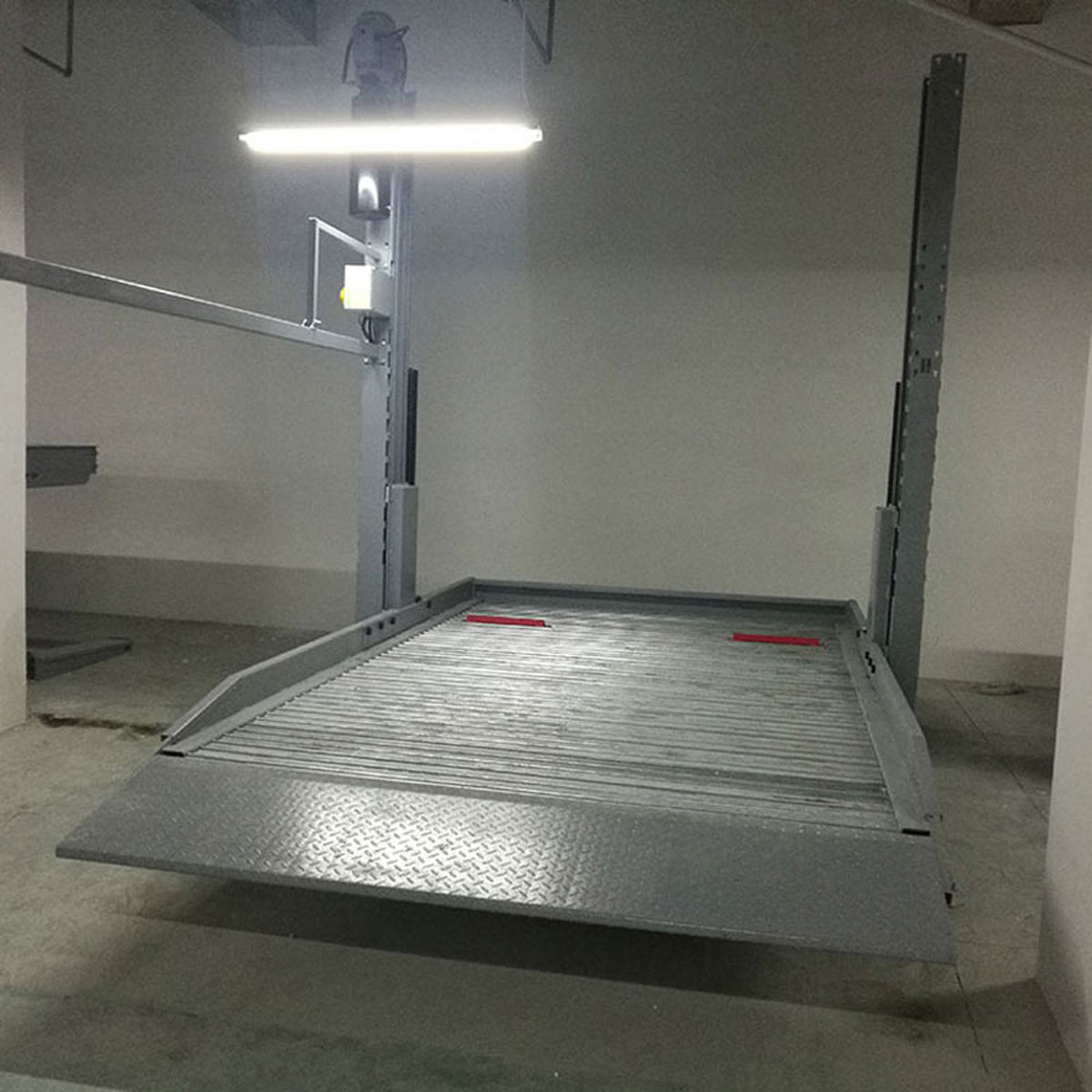湖南機械式立體車庫設備啟動時需要注意的事項